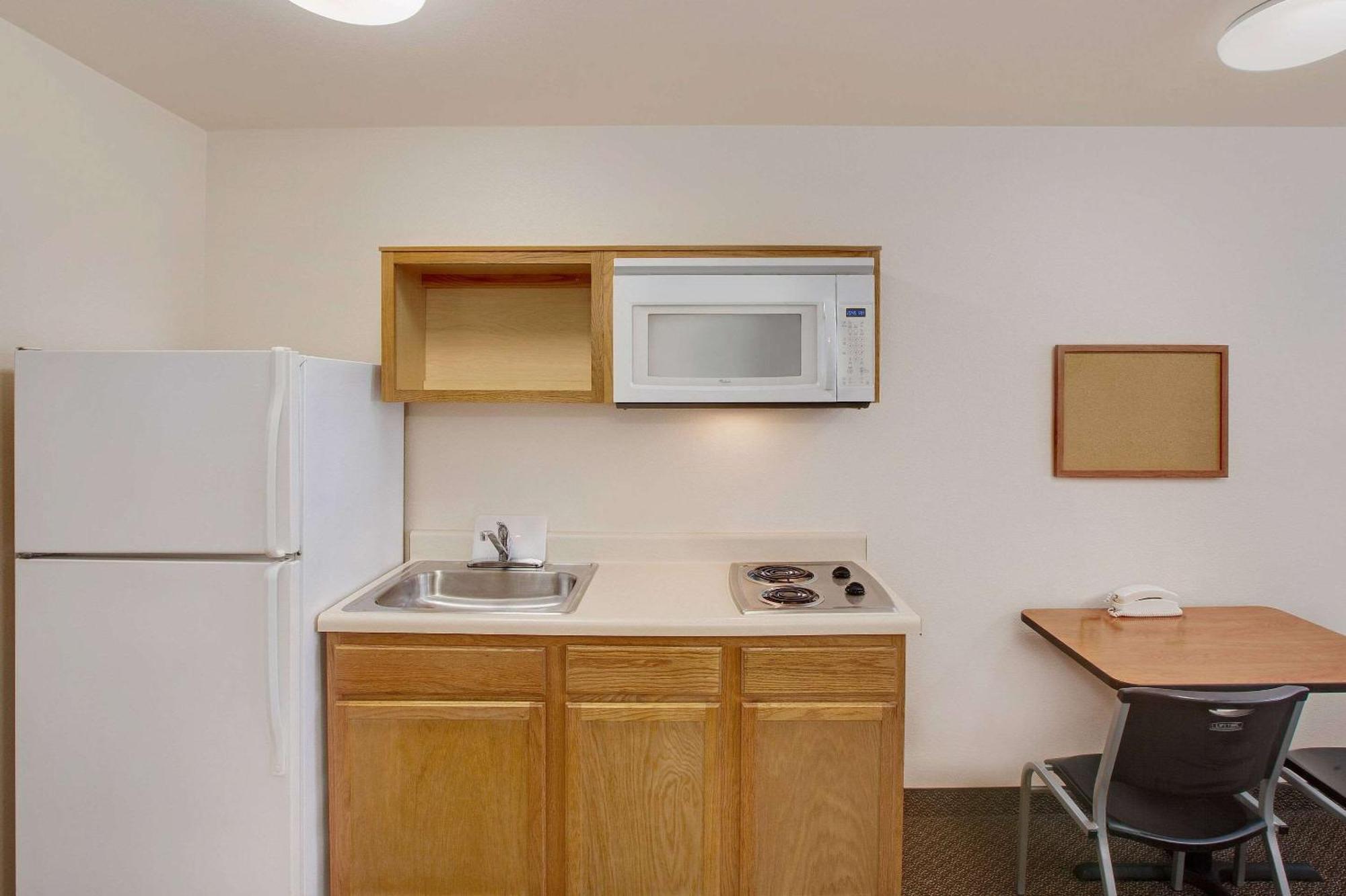 Woodspring Suites Houston Baytown Exteriör bild